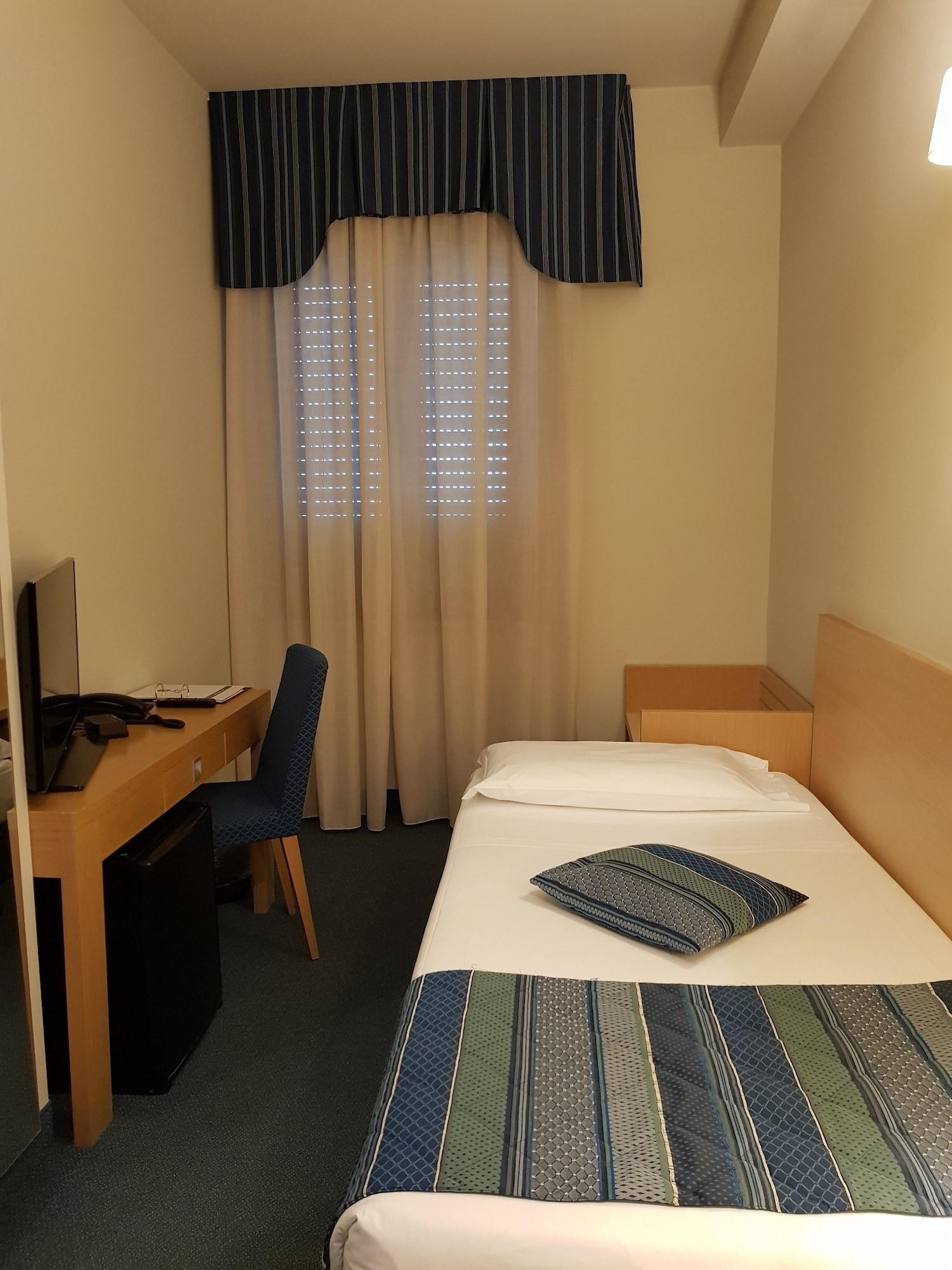 Western Cristallo Mantova Hotel 4*